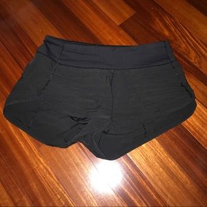 Lululemon Black Speed Up Shorts 2.5”